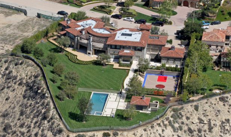 Keeping up with Kourtney Kardashian’s new Calabasas home