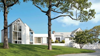 Michael Haverland’s Mod Waterfront House Sits on the Highest Point of Shelter Island