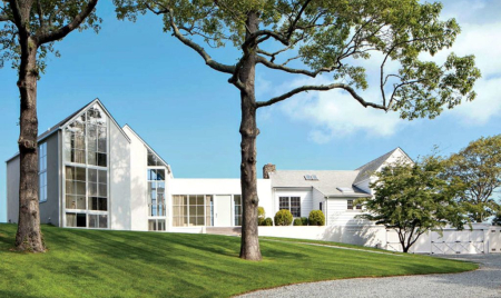 Michael Haverland’s Mod Waterfront House Sits on the Highest Point of Shelter Island