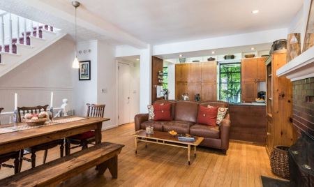 $3.5M Boerum Hill carriage house comes with a three-family townhouse in the front for rental income