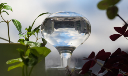 The LeGrow modular ‘smart garden’ is a LEGO-like system that makes indoor planting easy